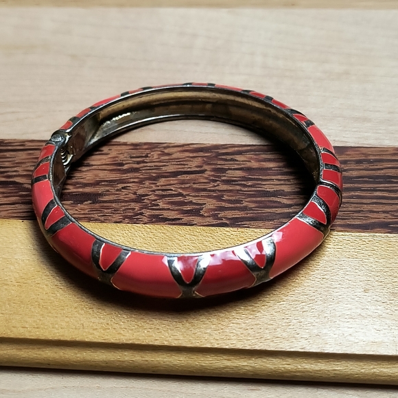 Hinged Clamper Bracelet Enamel Two Tone Red Metal - Picture 2 of 12